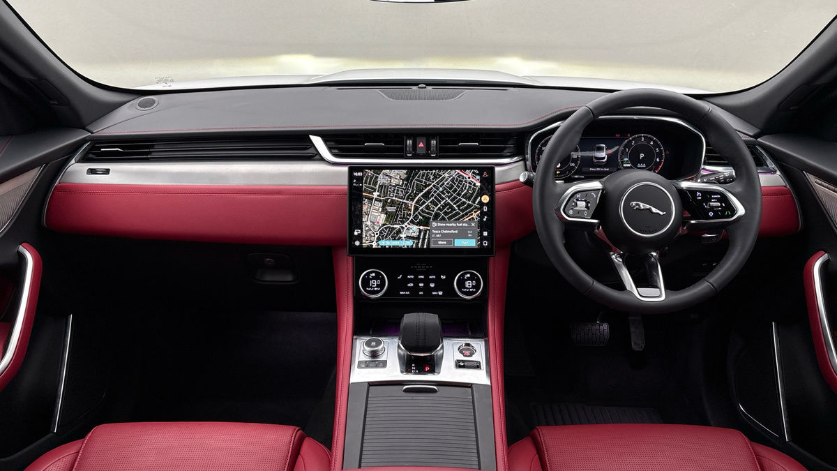 Used Jaguar F-Pace 2024 for sale - 77328892: Photo 12