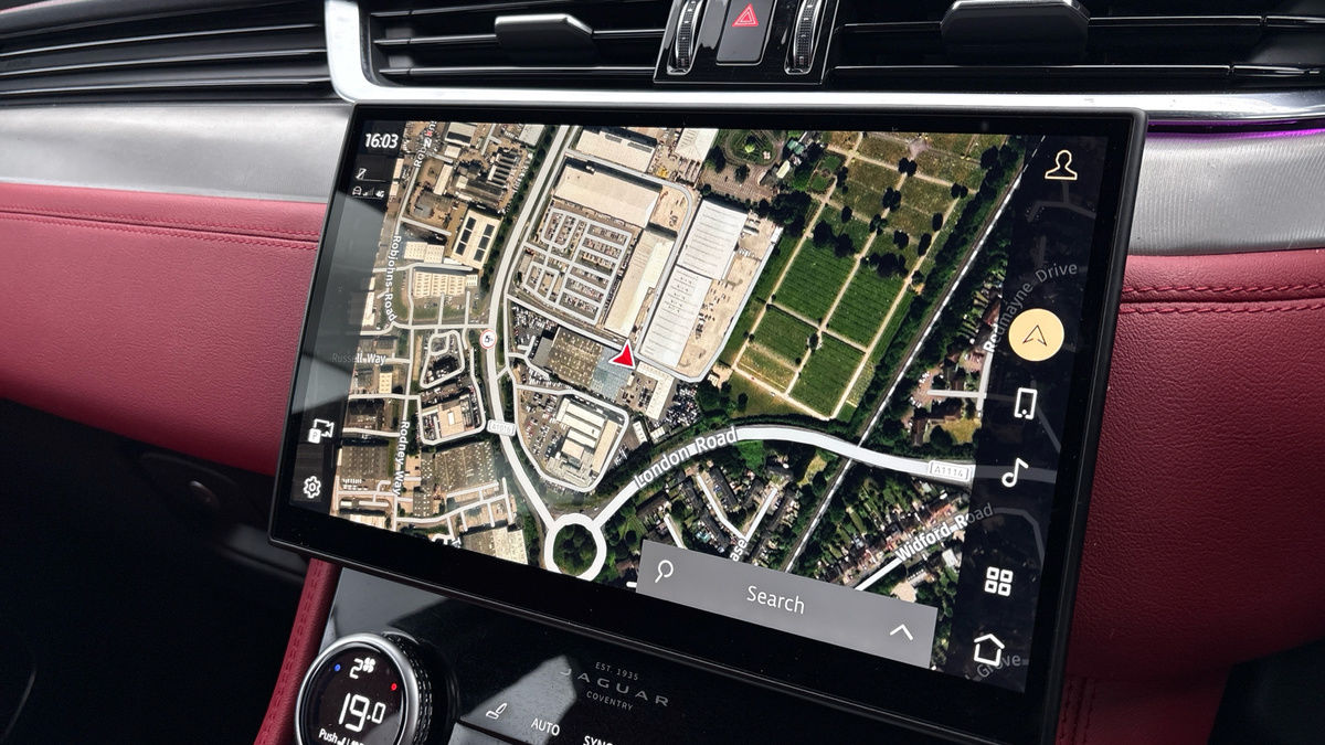 Used Jaguar F-Pace 2024 for sale - 77328892: Photo 17