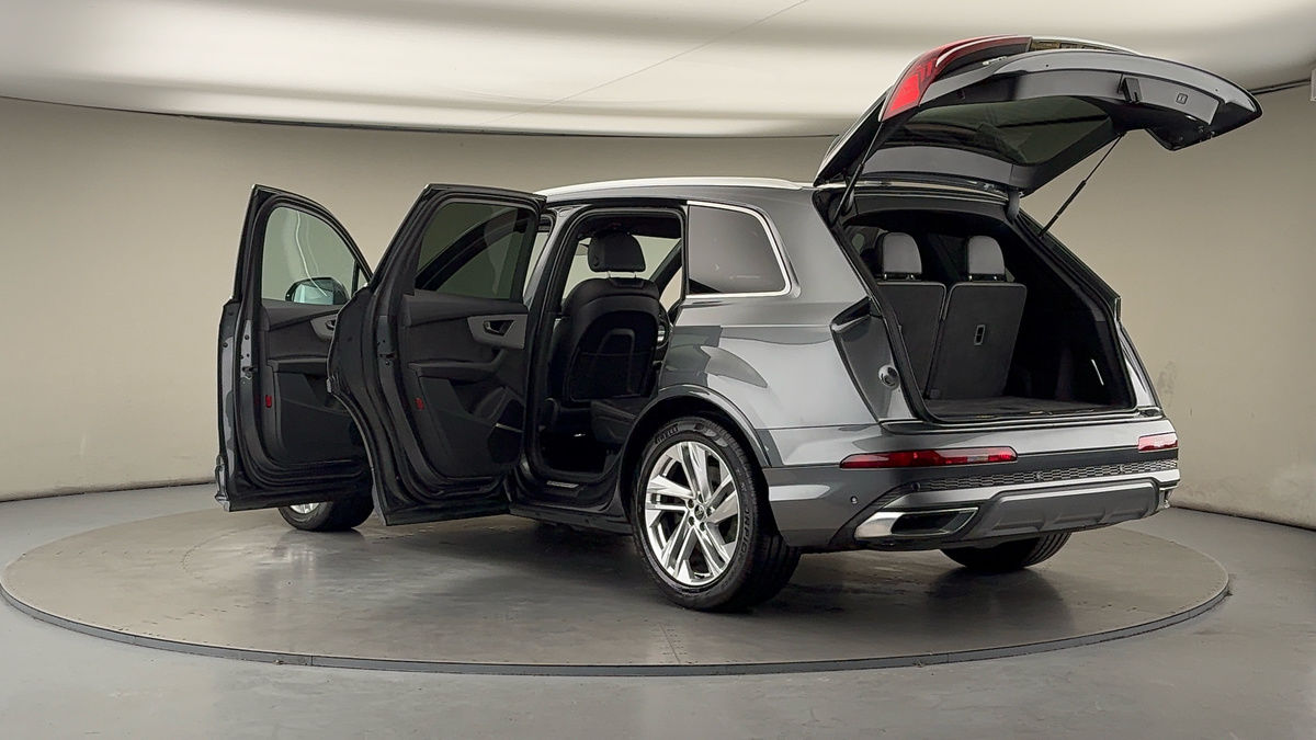 Used Audi Q7 2022 for sale - 77007883: Photo 45