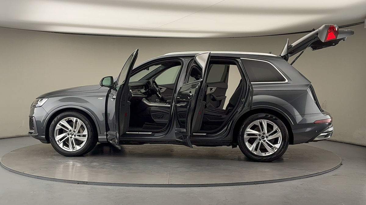 Used Audi Q7 2022 for sale - 77007883: Photo 48