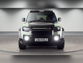 Used Land Rover Defender 110 2022 for sale - 78358842: Photo
