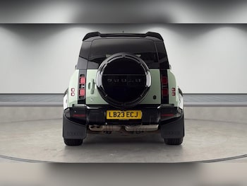 Used Land Rover Defender 110 2022 for sale - 78358842: Photo