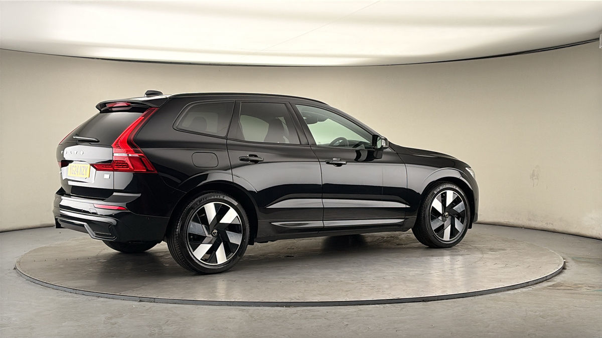 Used Volvo XC60 2024 for sale - 78168192: Photo 40