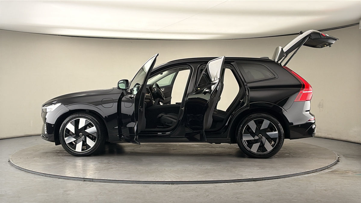 Used Volvo XC60 2024 for sale - 78168192: Photo 48