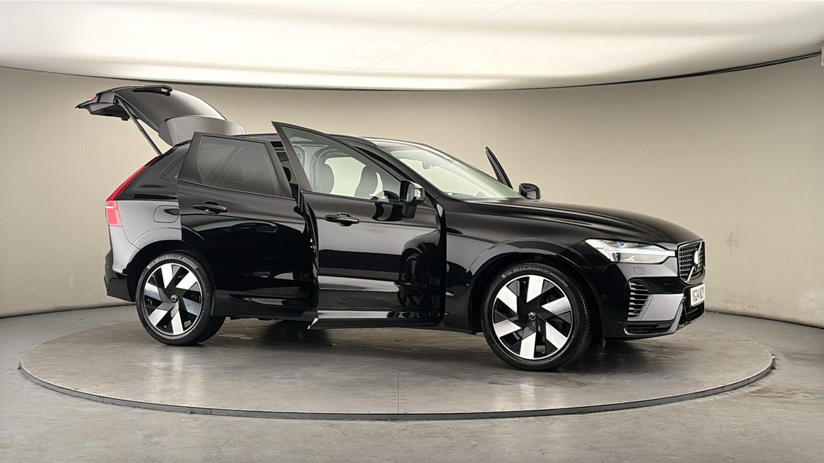 Used Volvo XC60 2024 for sale - 78168192: Photo 56