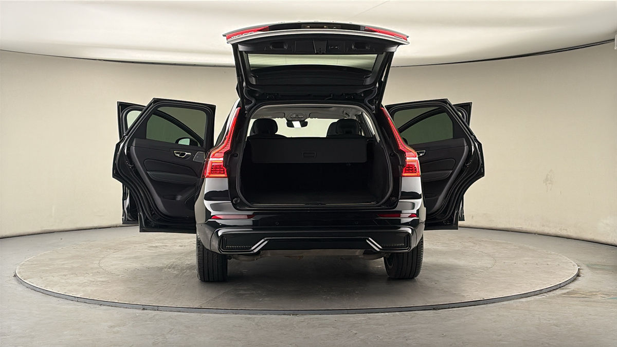 Used Volvo XC60 2024 for sale - 78168192: Photo 62