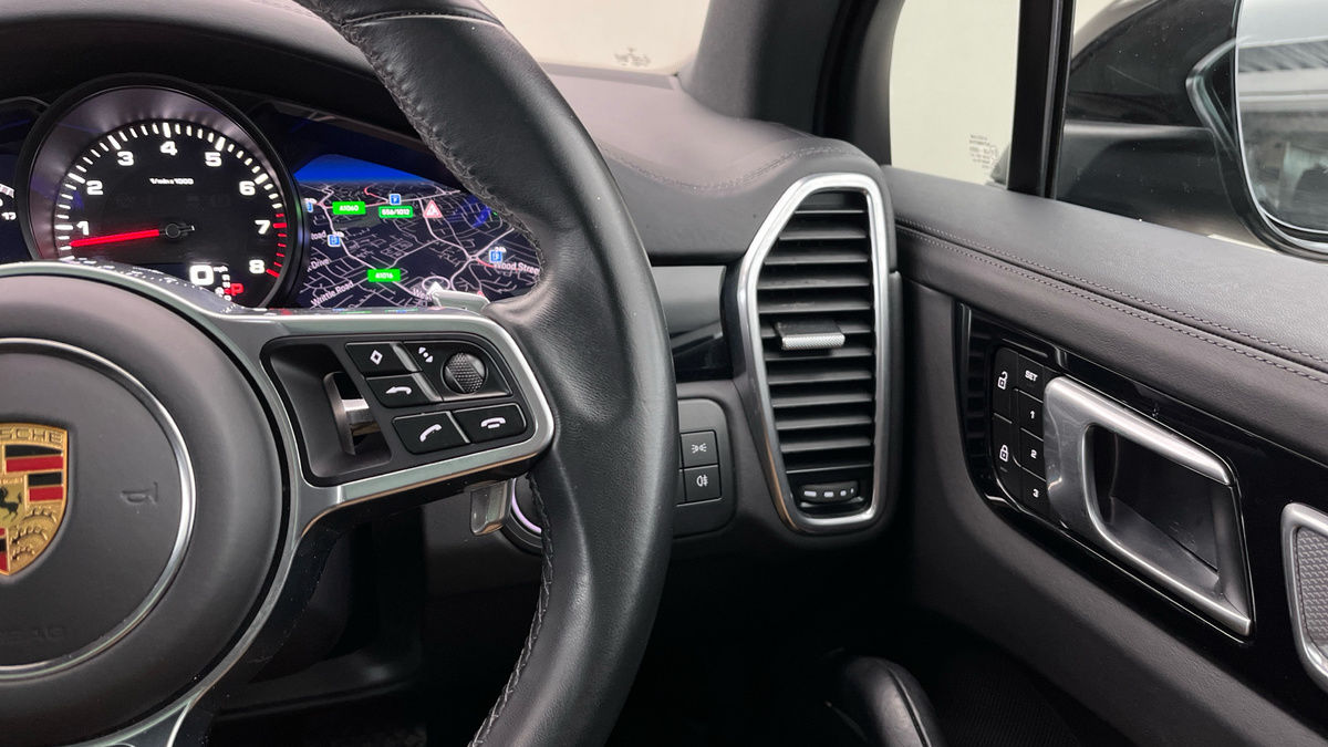 Used Porsche Cayenne 2022 for sale - 75878247: Photo 14