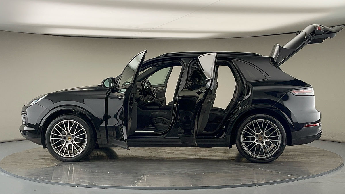 Used Porsche Cayenne 2022 for sale - 75878247: Photo 48