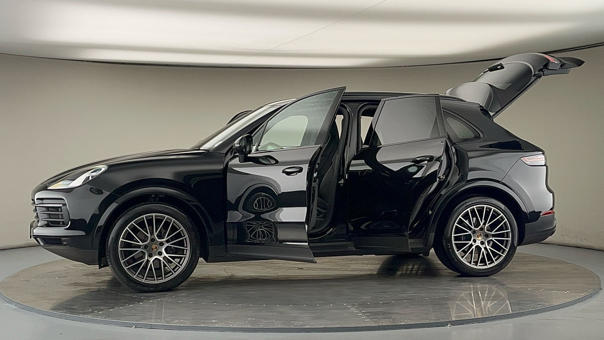 Used Porsche Cayenne 2022 for sale - 75878247: Photo 49