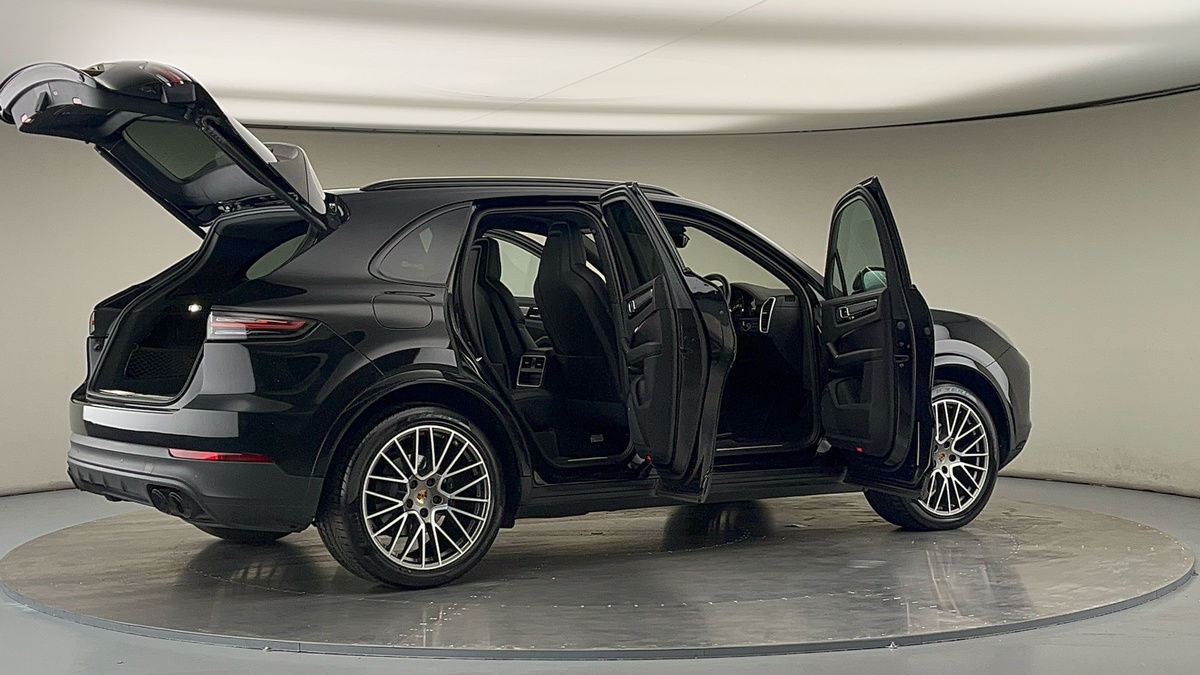 Used Porsche Cayenne 2022 for sale - 75878247: Photo 59