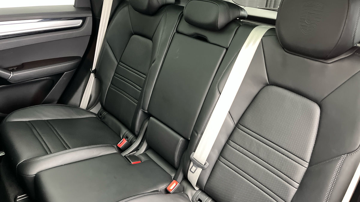 Used Porsche Cayenne 2022 for sale - 75878247: Photo 8