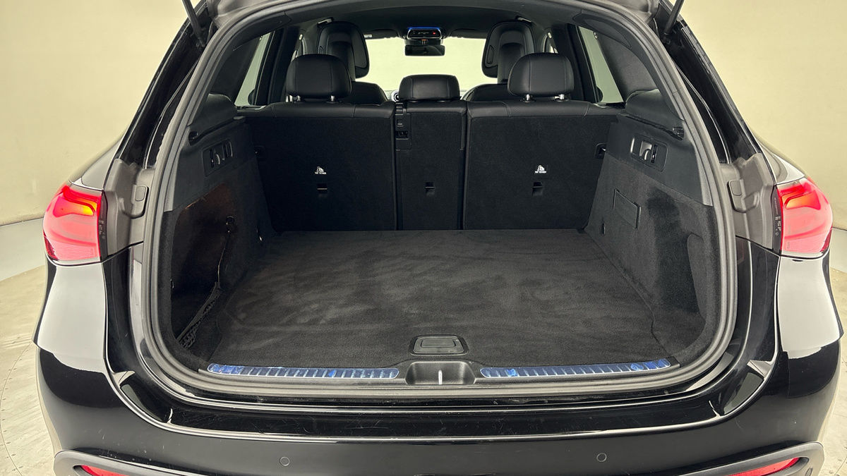 Used Mercedes-Benz GLC 2024 for sale - 76040247: Photo 11