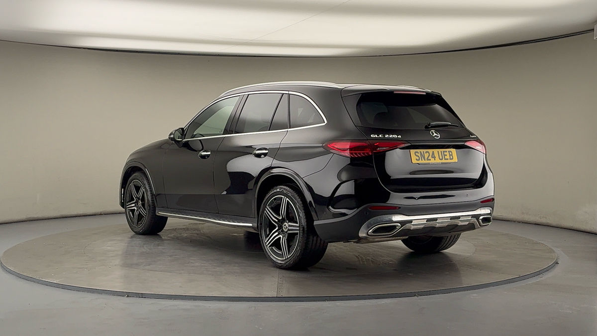 Used Mercedes-Benz GLC 2024 for sale - 76040247: Photo 2