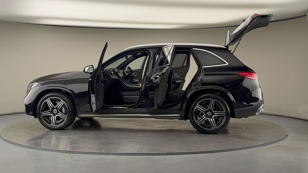 Used Mercedes-Benz GLC 2024 for sale - 76040247: Photo 47
