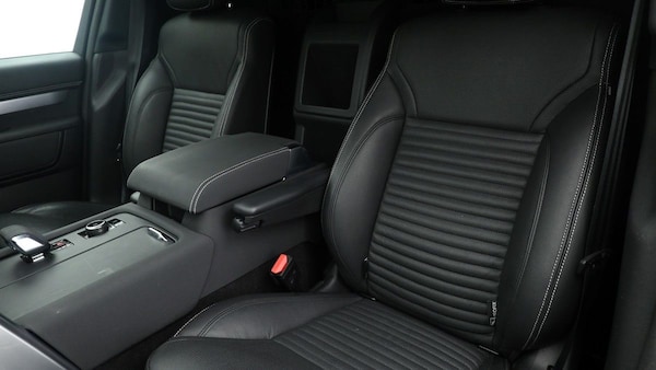 Used Land Rover Discovery 2023 for sale - 73941156: Photo 3
