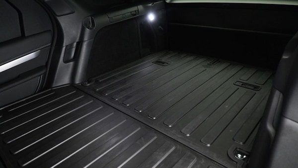 Used Land Rover Discovery 2023 for sale - 73941156: Photo 4