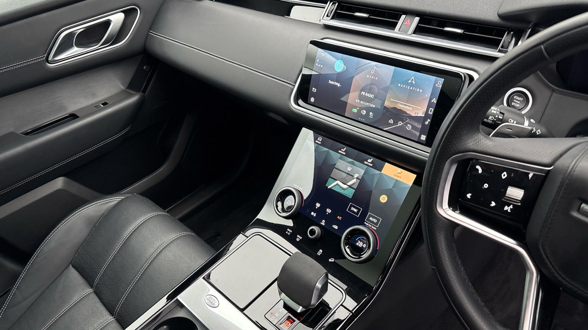 Used Land Rover Range Rover Velar 2022 for sale - 76686936: Photo 18