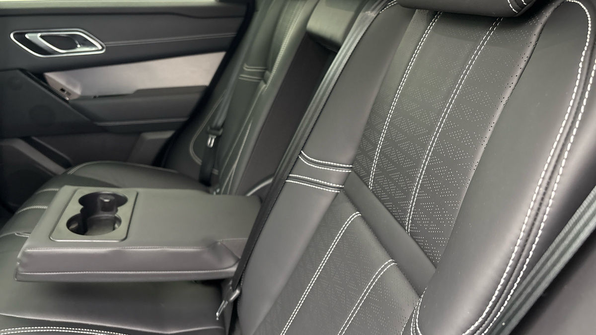 Used Land Rover Range Rover Velar 2022 for sale - 76686936: Photo 9