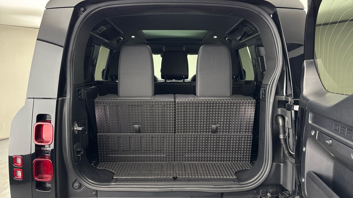 Used Land Rover Defender 2023 for sale - 77937583: Photo 11