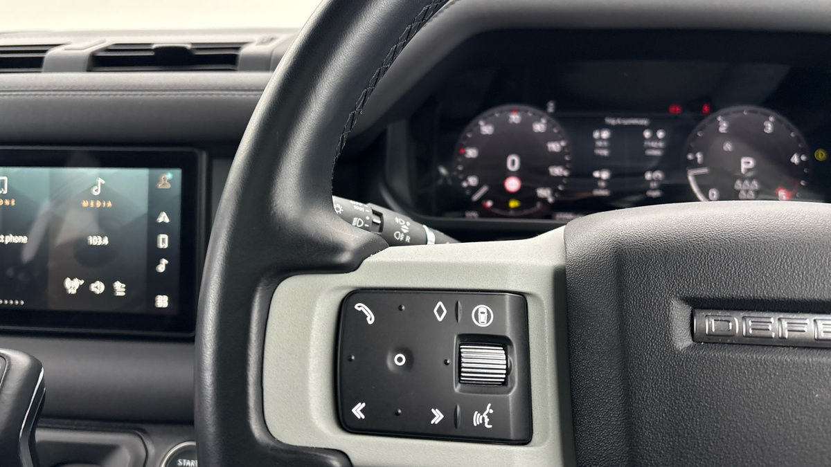 Used Land Rover Defender 2023 for sale - 77937583: Photo 13