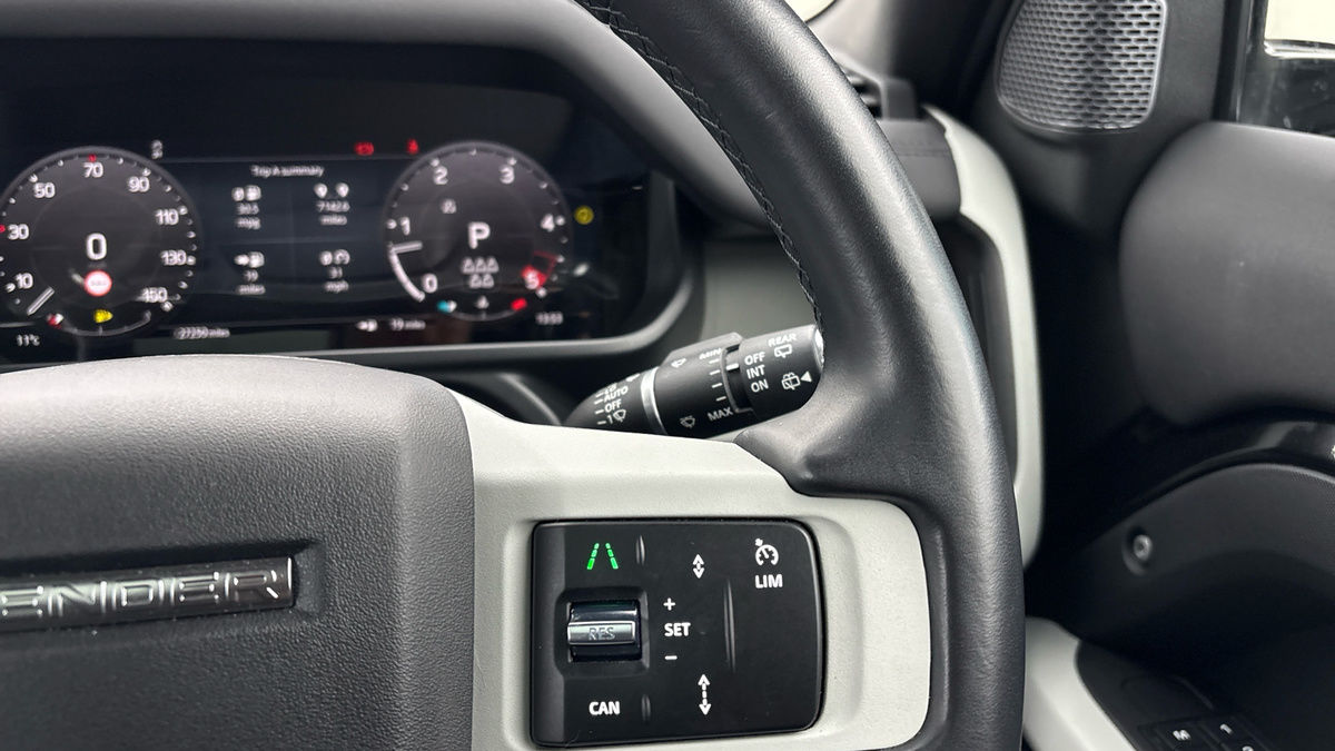 Used Land Rover Defender 2023 for sale - 77937583: Photo 14