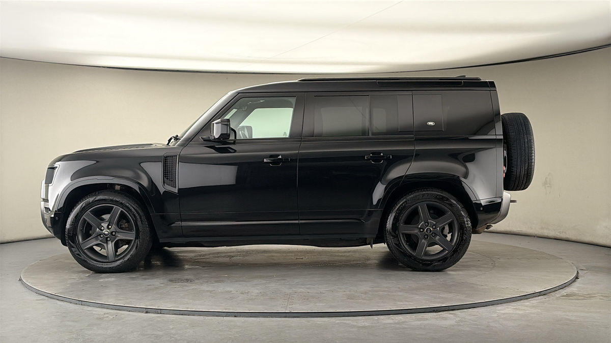 Used Land Rover Defender 2023 for sale - 77937583: Photo 15