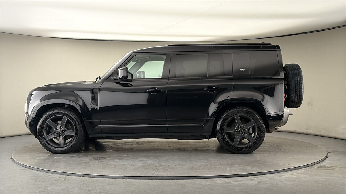 Used Land Rover Defender 2023 for sale - 77937583: Photo 28