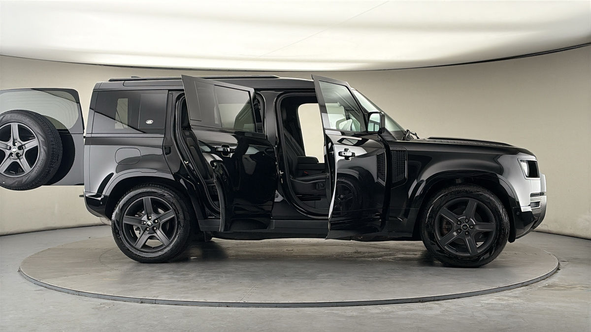 Used Land Rover Defender 2023 for sale - 77937583: Photo 56