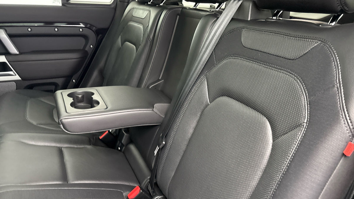 Used Land Rover Defender 2023 for sale - 77937583: Photo 9