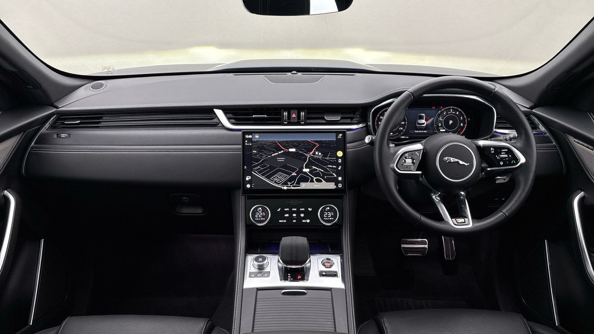 Used Jaguar F-Pace 2023 for sale - 77213252: Photo 12