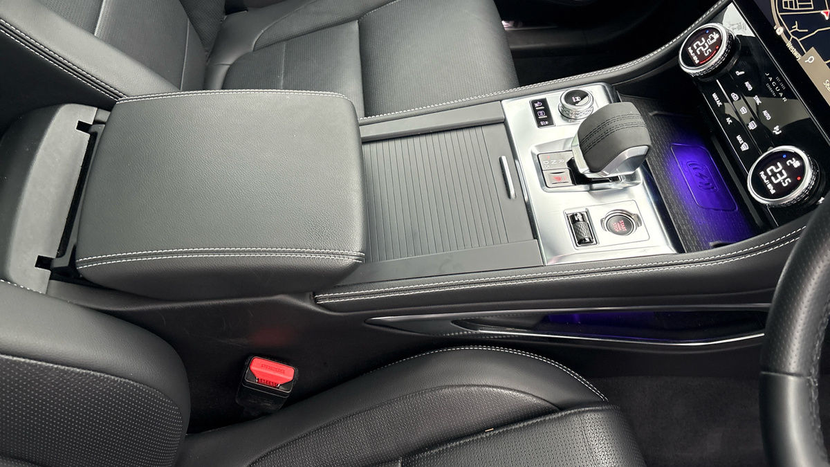 Used Jaguar F-Pace 2023 for sale - 77213252: Photo 18