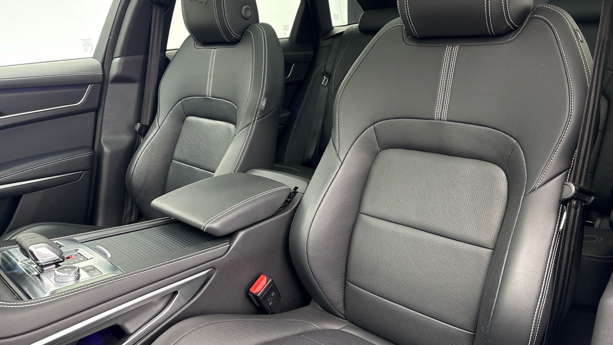 Used Jaguar F-Pace 2023 for sale - 77213252: Photo 7