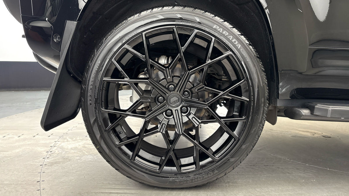 Used Land Rover Defender 110 2024 for sale - 76211088: Photo 10