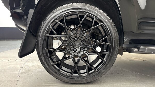 Used Land Rover Defender 110 2024 for sale - 76211088: Photo 10