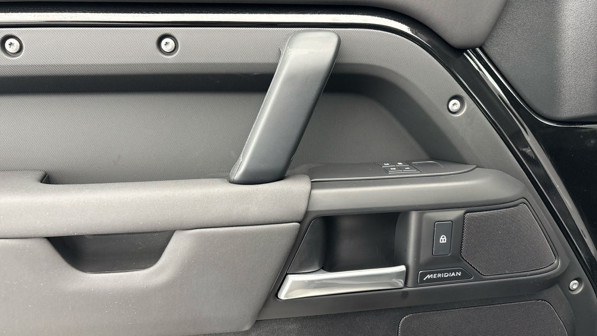 Used Land Rover Defender 110 2024 for sale - 76211088: Photo 19