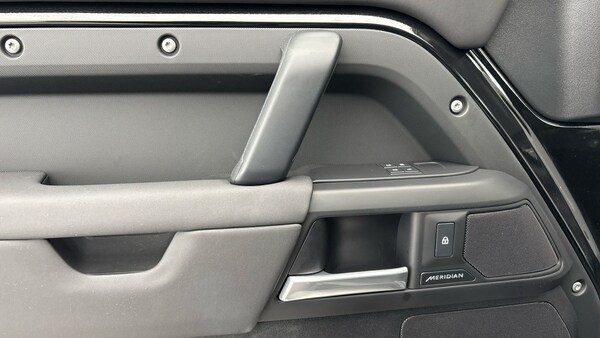 Used Land Rover Defender 110 2024 for sale - 76211088: Photo 19
