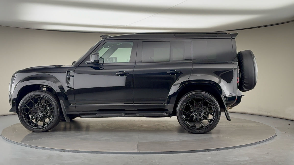 Used Land Rover Defender 110 2024 for sale - 76211088: Photo 33