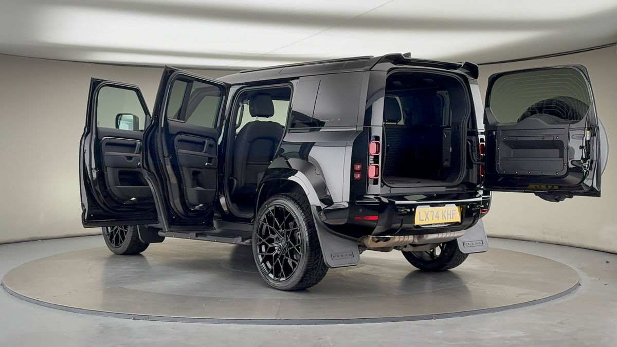 Used Land Rover Defender 110 2024 for sale - 76211088: Photo 49