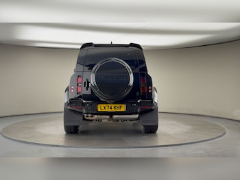 Used Land Rover Defender 110 2024 for sale - 76211088: Photo