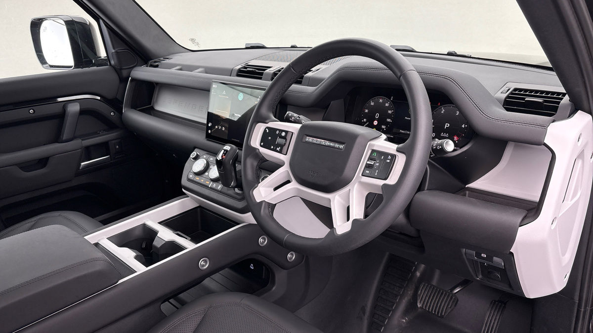 Used Land Rover Defender 110 2024 for sale - 76211088: Photo 5