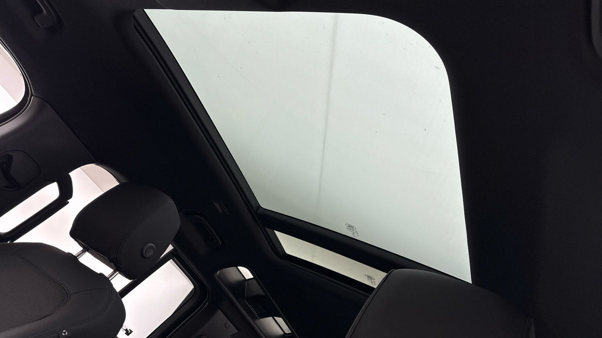 Used Land Rover Defender 110 2024 for sale - 76211088: Photo 6