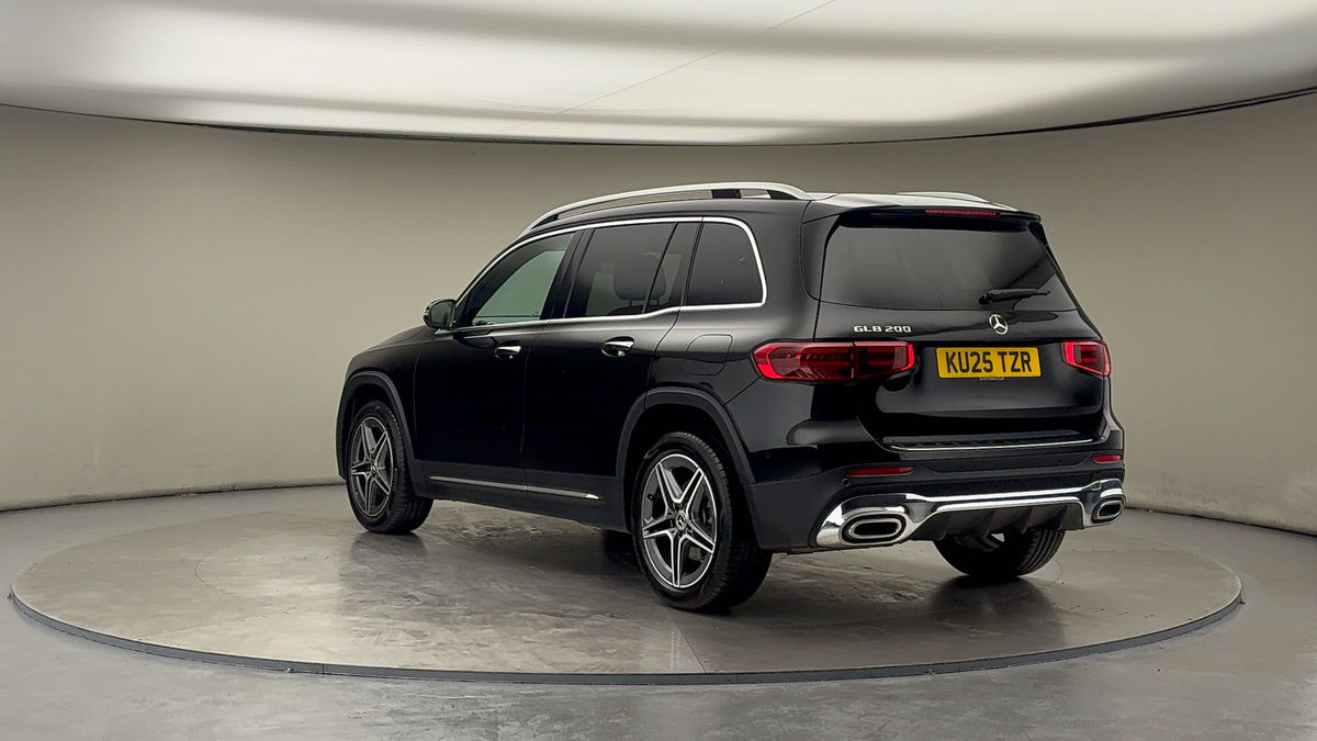 Used Mercedes-Benz GLB 2025 for sale - 76304618: Photo 2