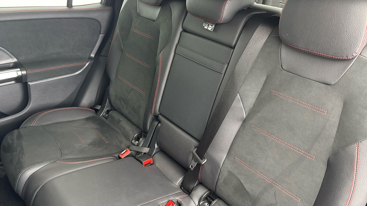 Used Mercedes-Benz GLB 2025 for sale - 76304618: Photo 8