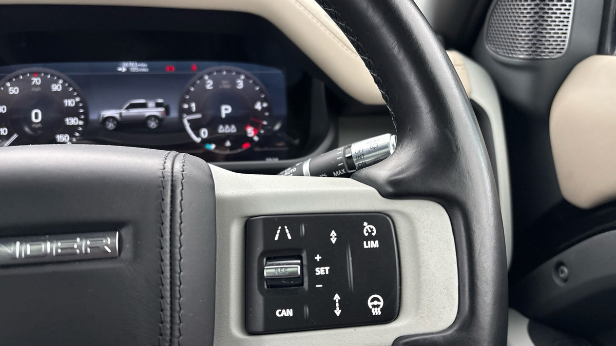 Used Land Rover Defender 2021 for sale - 77821828: Photo 14