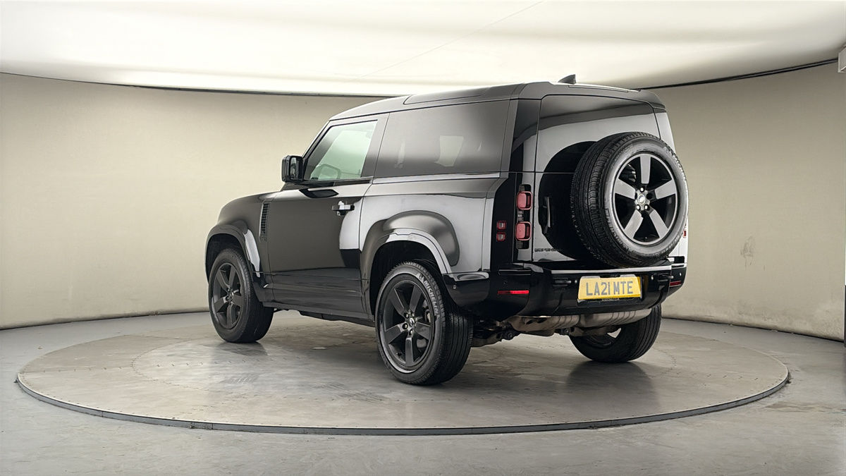 Used Land Rover Defender 2021 for sale - 77821828: Photo 2