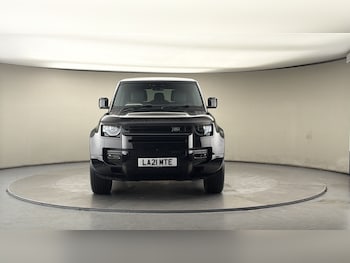 Used Land Rover Defender 90 2021 for sale - 77821828: Photo