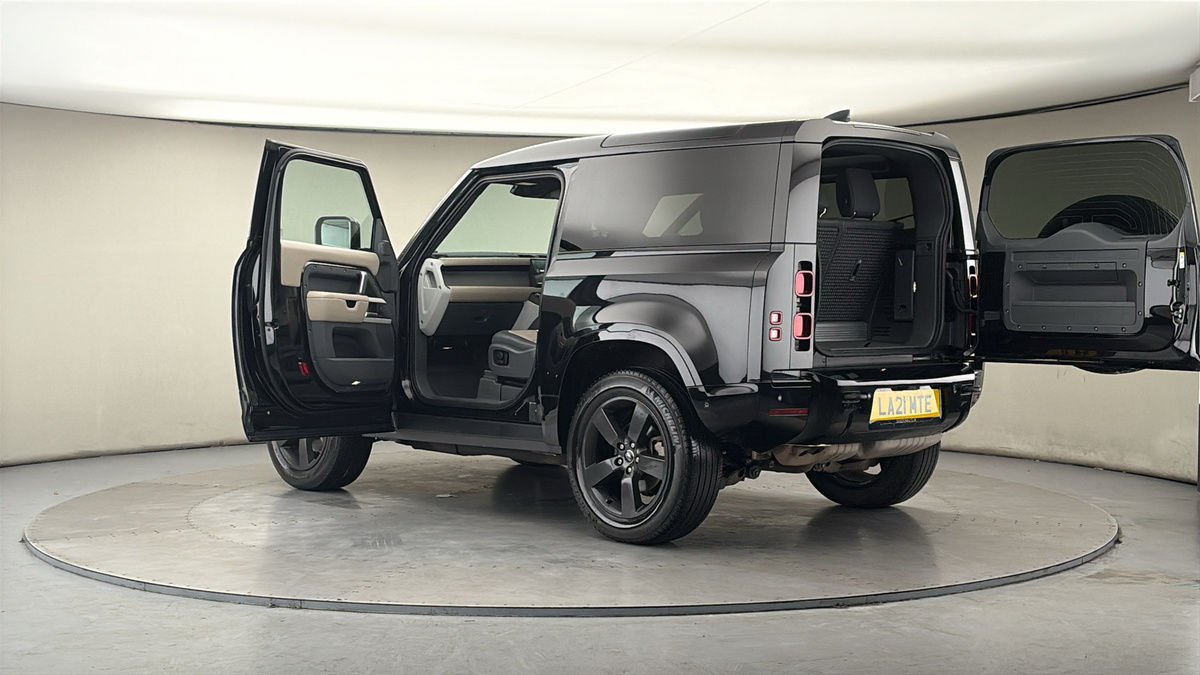 Used Land Rover Defender 2021 for sale - 77821828: Photo 43