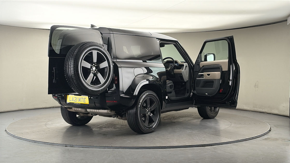 Used Land Rover Defender 2021 for sale - 77821828: Photo 58