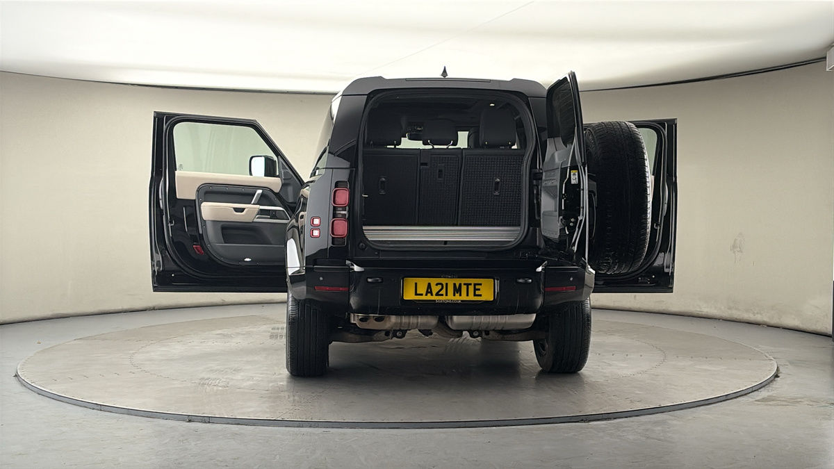 Used Land Rover Defender 2021 for sale - 77821828: Photo 60