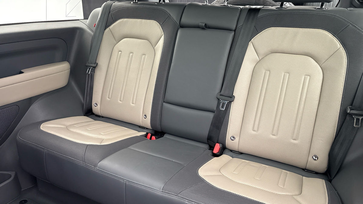 Used Land Rover Defender 2021 for sale - 77821828: Photo 8